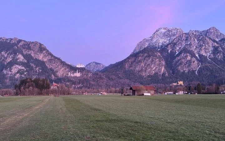 Neuschwanstein castle guided tour with Skip-the-Line Tickets & Bus-Shuttle Image 6
