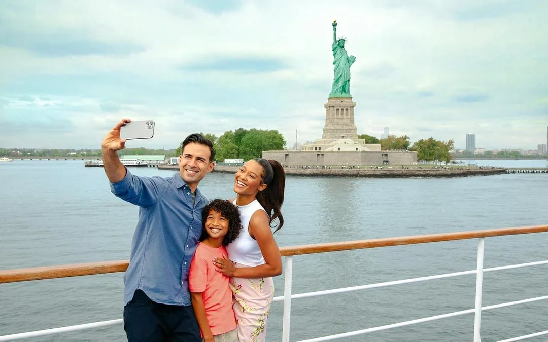 New York Bottomless Mimosa Brunch Cruise Image 2