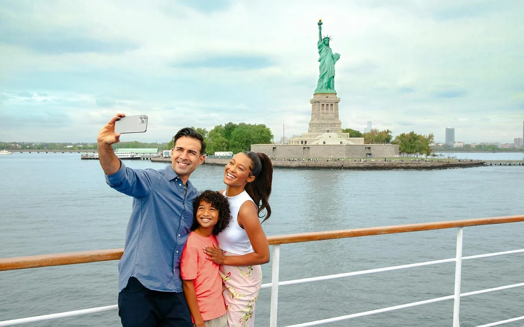 New York Bottomless Mimosa Brunch Cruise Image 2