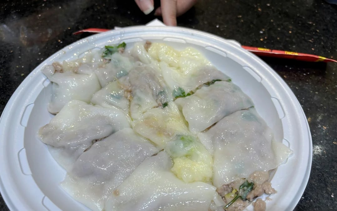 New York Flushing Chinatown Walking Food Tour with Tastings Image 1