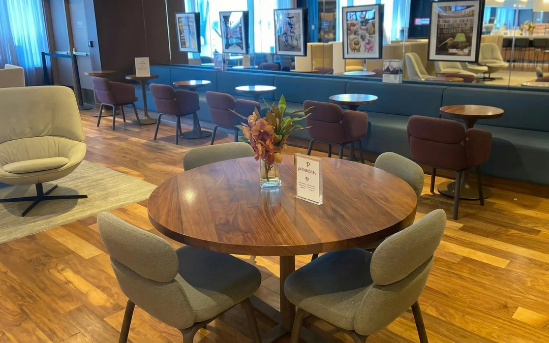 New York JFK Airport: Primeclass Lounge at Terminal 1 Image 2