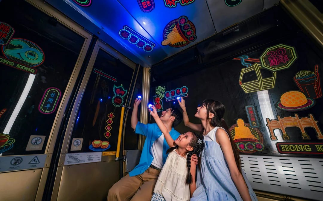  Ngong Ping Cable Car - 20th Anniversary night ride (round trip) Image 5