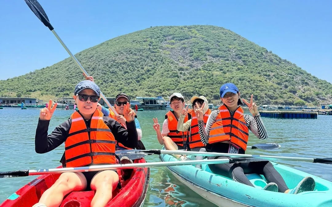 Nha Trang: Robinson Beach Island-Hopping Adventure Image 8