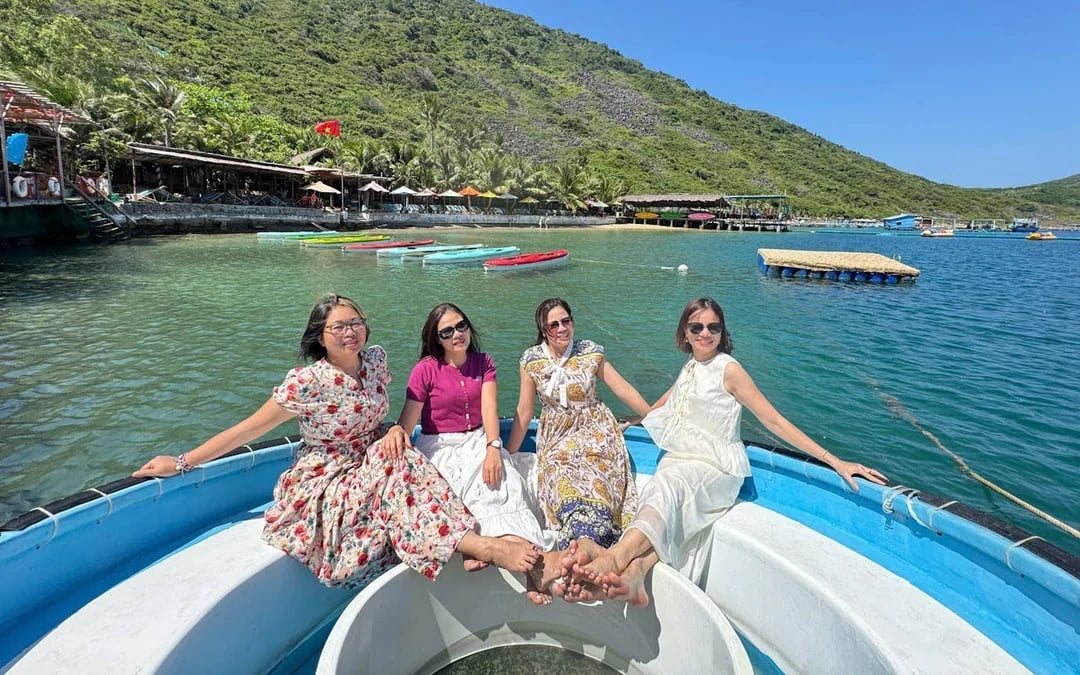 Nha Trang: Robinson Beach Island-Hopping Adventure Image 10