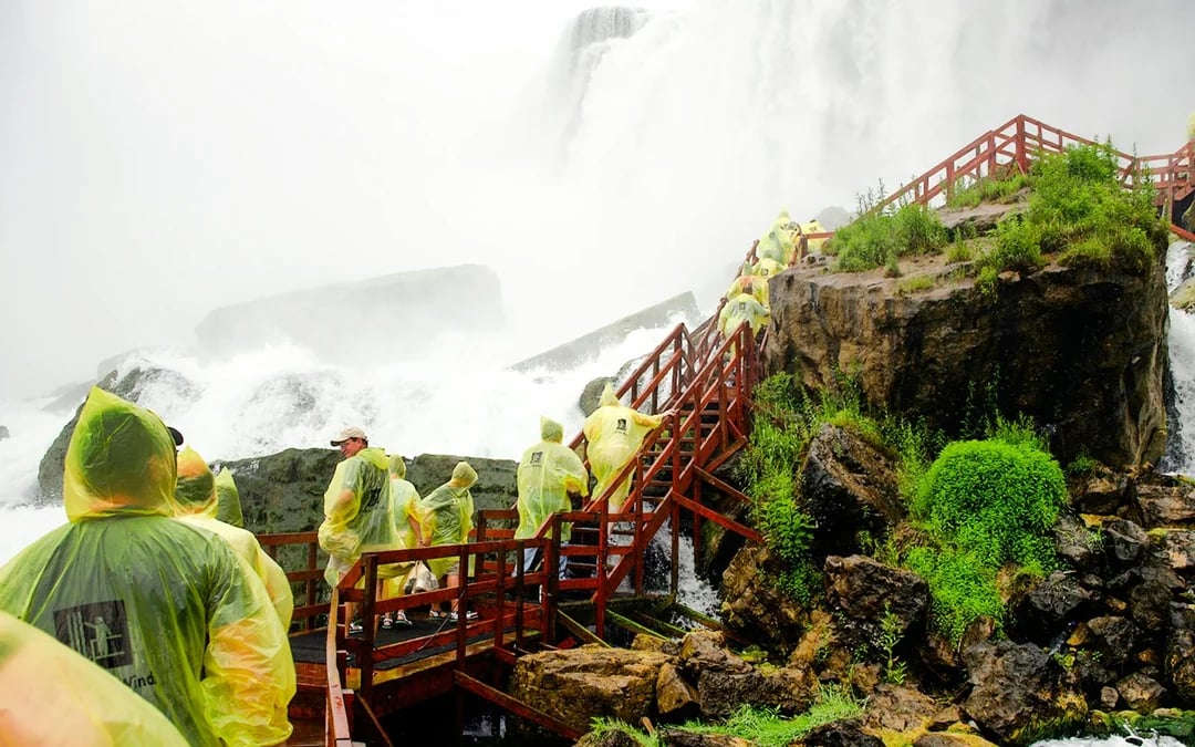 Niagara Falls (Canada & USA) Full Day Tour Image 3