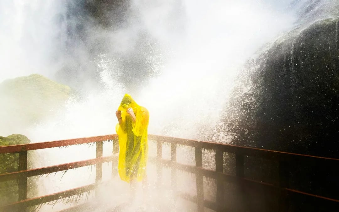 Niagara Falls (Canada & USA) Full Day Tour Image 8