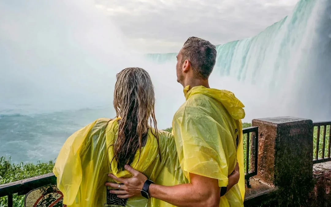 Niagara Falls Canada: Guided Tour with Journey Behind the Falls Image 5