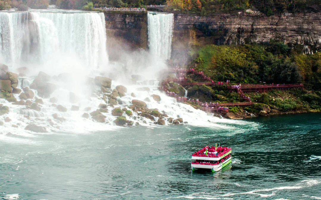 Niagara Falls Canada: Guided Tour with Journey Behind the Falls Image 11