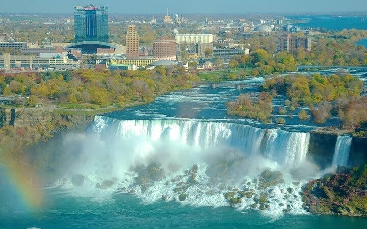 Niagara Falls Guided Walking Tour with Maid of the Mist Boat Ride Tickets (USA Side) Image 7