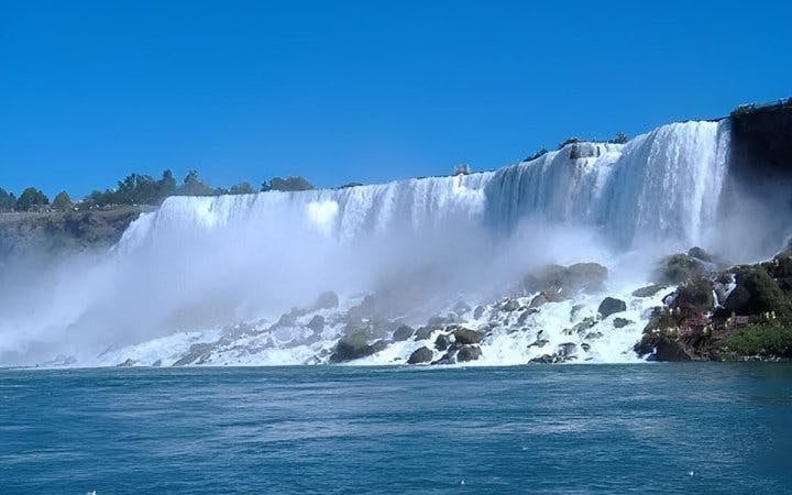 Niagara Falls Small-Group Guided Tour with Hotel Pickup, Maple Syrup Tasting, and Customizable Attractions Image 1