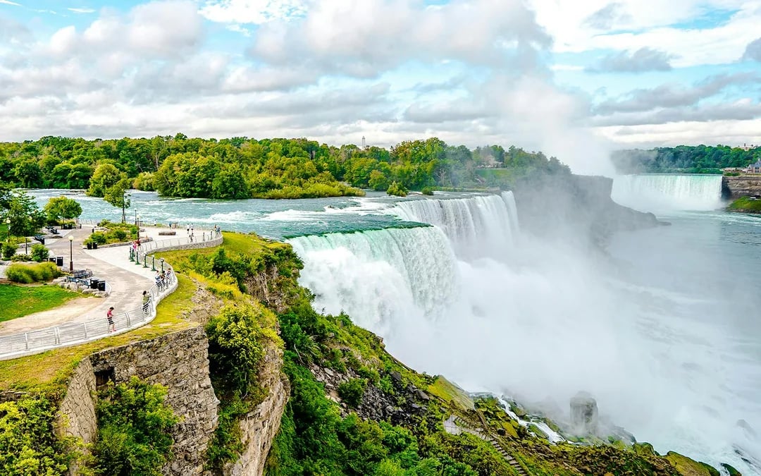 Niagara Falls USA: Air, Land & Water Tour with Airplane Ride Image 3