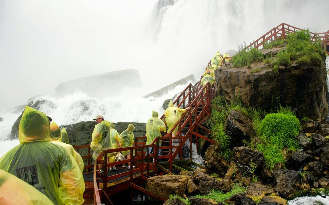 Niagara Falls USA: Guided Tour with Cave of the Winds Image 2