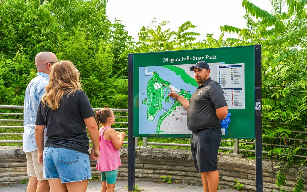 Niagara Falls USA: Guided Tour with Maid of the Mist & Cave of the Winds Image 5