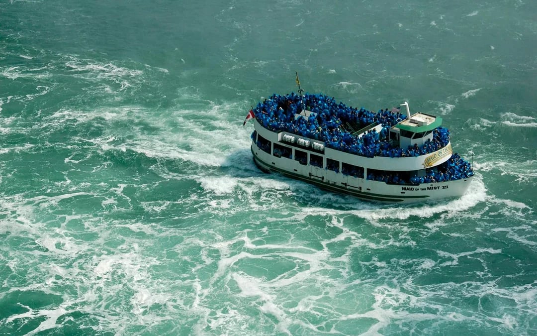 Niagara Falls USA: Helicopter Tour with Maid of the Mist & Cave of the Winds Image 2
