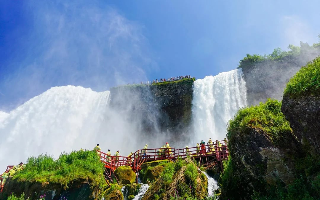 Niagara Falls USA: Maid of the Mist & Cave Adventure Image 2