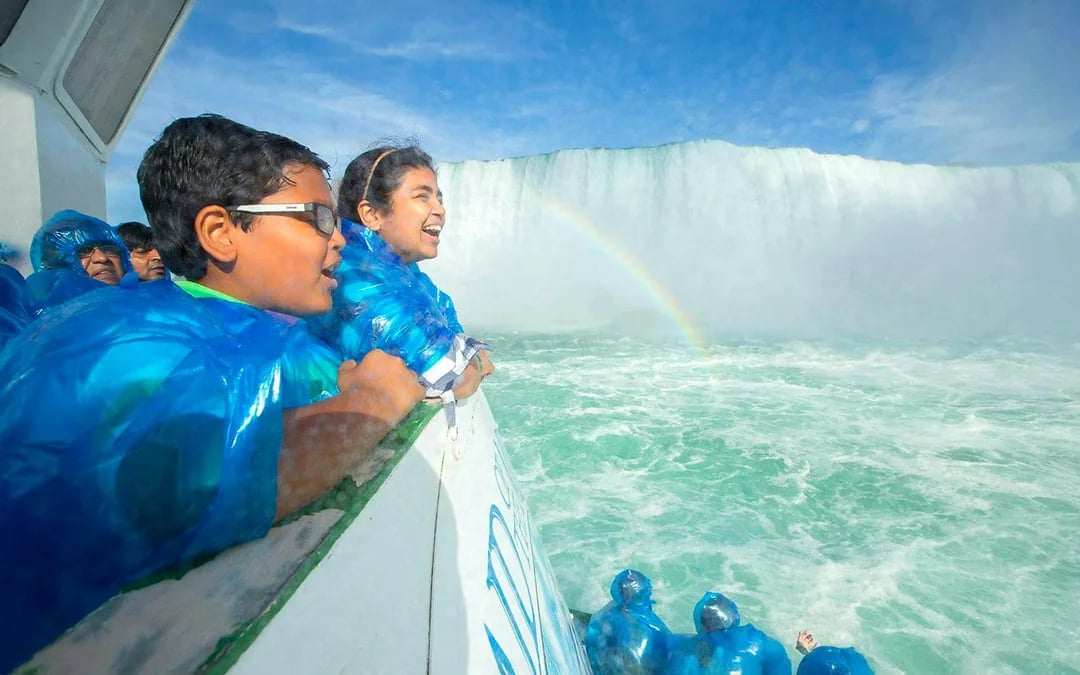 Niagara Falls USA: Maid of the Mist & Cave Adventure Image 3