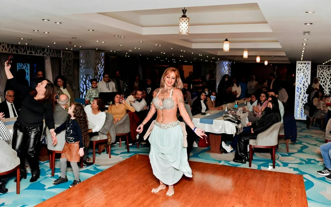 Nile Crystal 4-Star Cairo Dinner Cruise with Live Entertainment Image 2