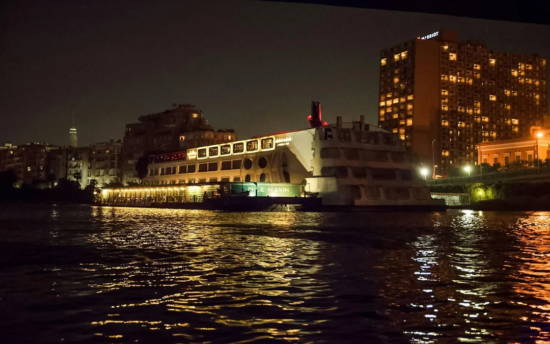 Nile Maxim Luxury Cairo Dinner Cruise with Live Entertainment Image 5