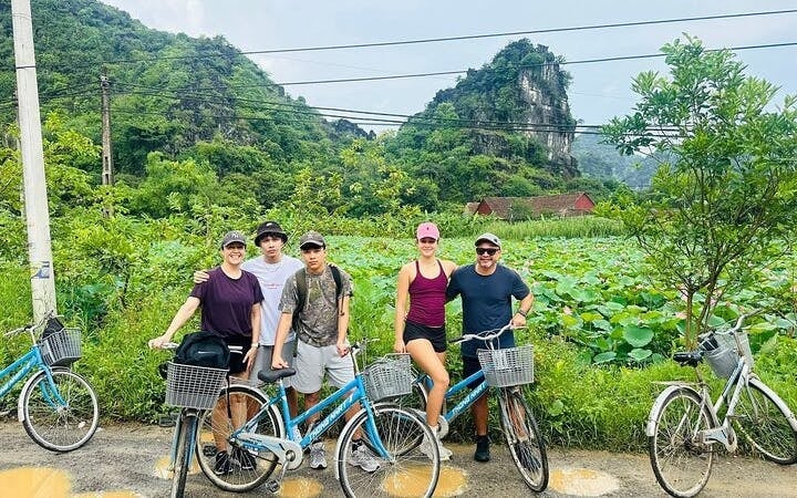 Ninh Binh Day Tour: Hoa Lu, Tam Coc or Trang An Boat Ride, Mua Cave, Lunch, and Transfers from Hanoi Image 6
