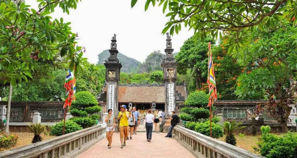Ninh Binh Day Tour: Hoa Lu - Trang An with Cycling | From Hanoi, Vietnam