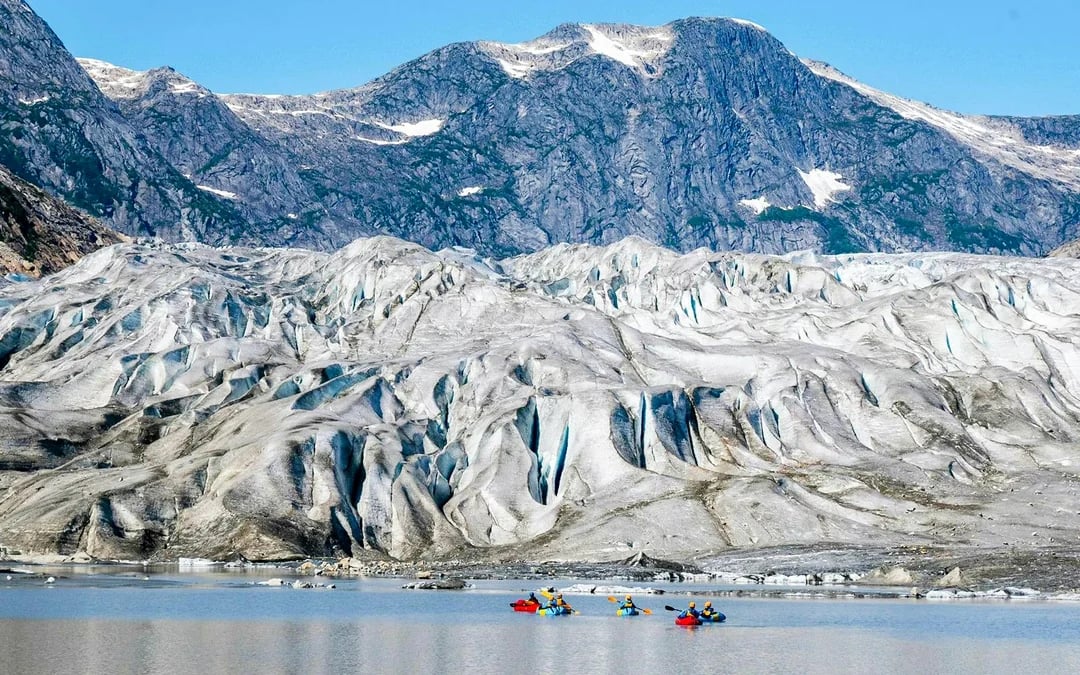 Norris Glacier Seaplane, Paddle and Guided Hike Tour Image 4