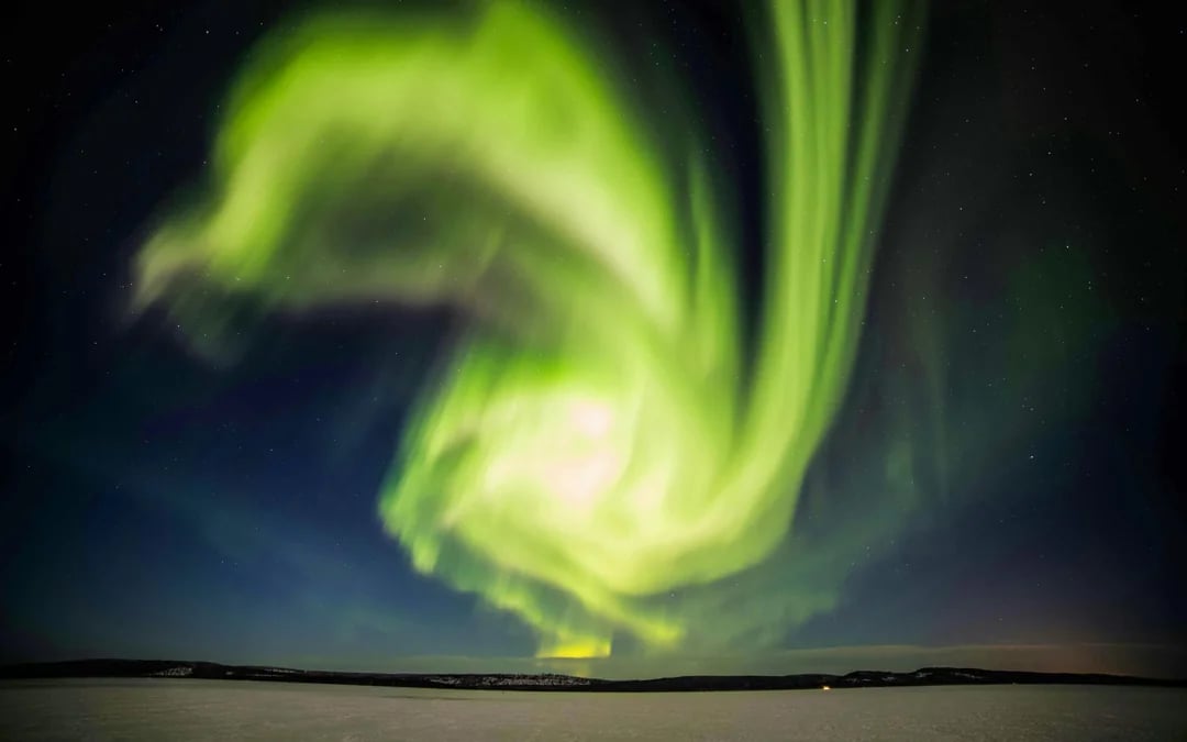 Northern Lights Small-Group Guided Tour with Professional Photography Image 2