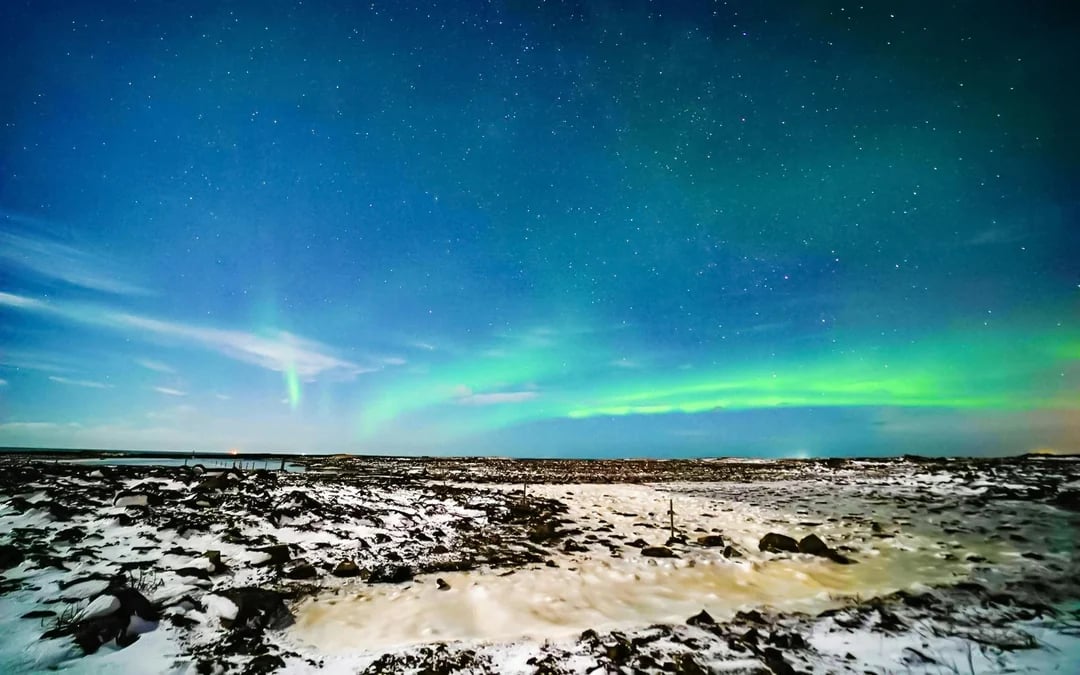 Northern Lights Small-Group Tour with Aurora Reykjavik Centre Entry Image 4