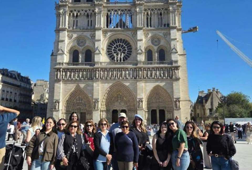 Notre-Dame de Paris exterior guided tour and interior audio tour