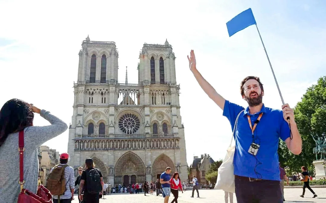 Notre-Dame Exterior Guided Tour with Free Entry Image 4