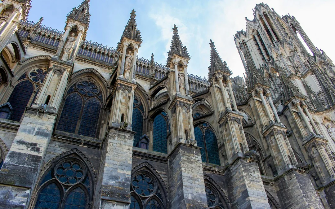 Notre-Dame Exterior Guided Tour with Free Entry Image 5