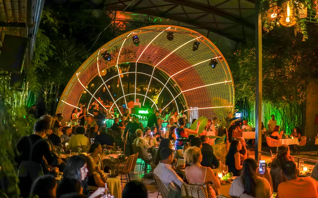 Nouba Restaurant Dinner Show Image 4