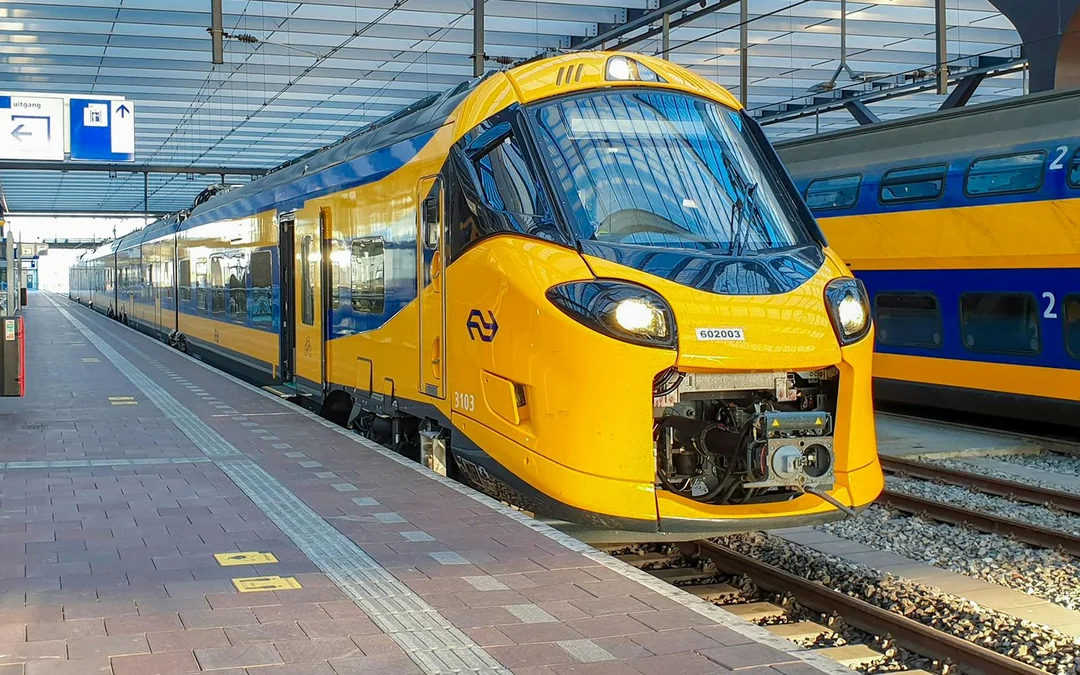 NS One-Way Tickets: Schiphol Airport to/from Amsterdam Central Image 4