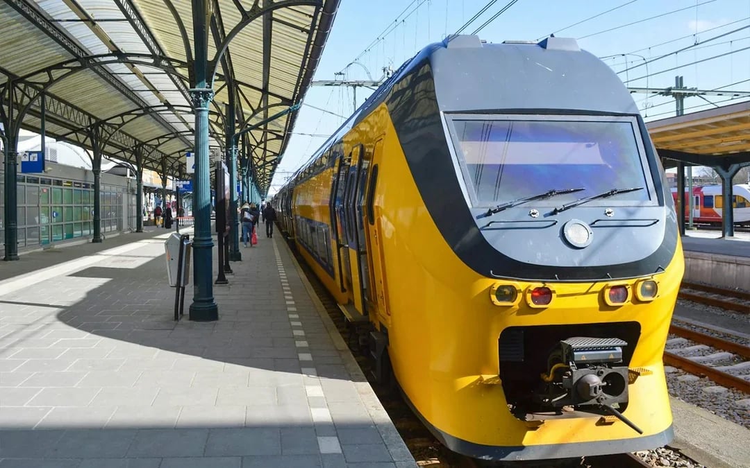 NS One-Way Tickets: Schiphol Airport to/from Amsterdam Central Image 6