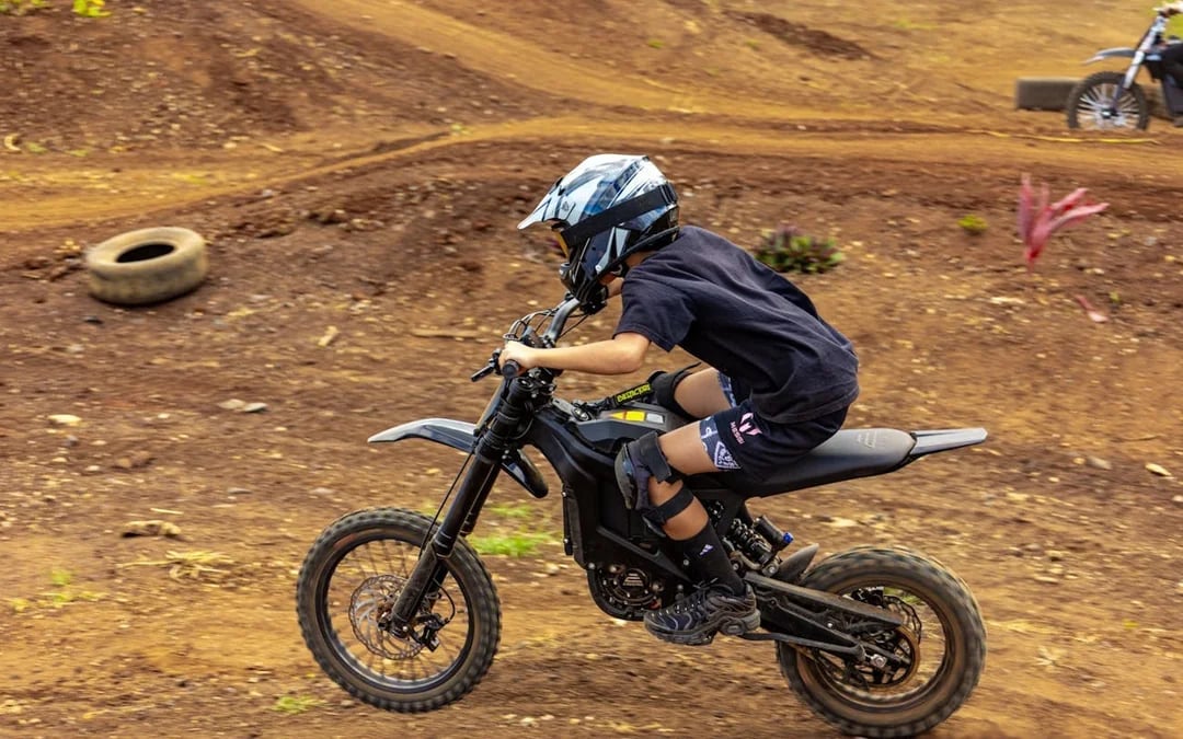 Oahu Electric Dirt Bike Experience with Expert Instruction Image 5
