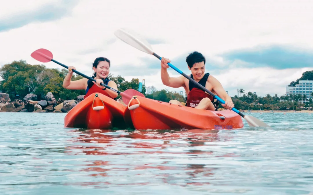 Ola Beach Club: Kayaking Tickets Image 2
