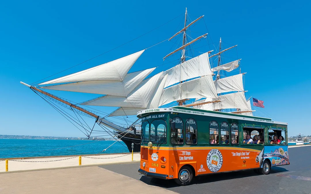 Old Town Trolley Tours: San Diego Hop-on Hop-off Trolley Tour Image 5