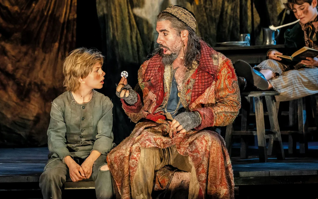 Oliver! Image 5