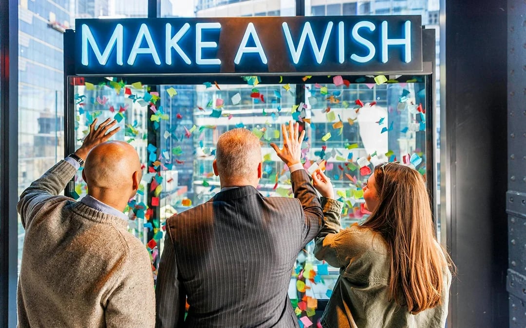 One Times Square Skywalk Tickets with Glass Elevator and Glass Walkway Image 8