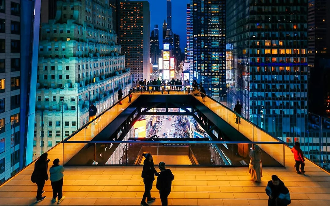 One Times Square Skywalk Tickets with Glass Elevator and Glass Walkway Image 10