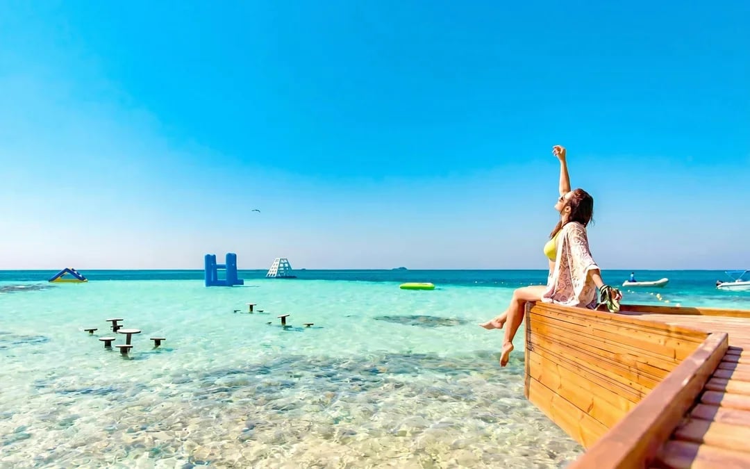 Orange Bay & Magawish Island: Speedboat with Snorkeling, Lunch & Transfers Image 9