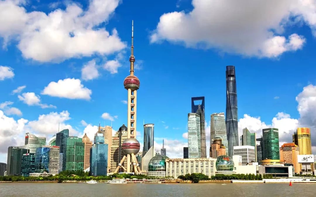 Oriental Pearl Tower Tickets with Huangpu River Cruise and City Sightseeing Tour Bus Image 2