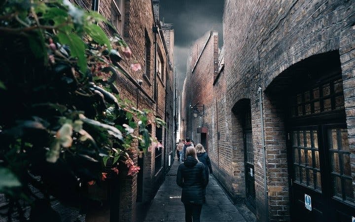 Original Harry Potter Locations Guided Walking Tour with Interactive Games and Reenactments Image 8