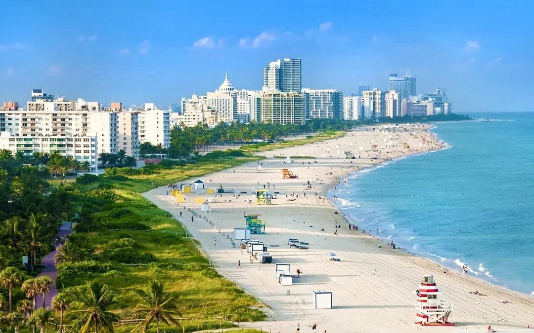 Orlando to Miami Day Trip: Round-Trip Brightline Train + Miami Open-Top Bus and Biscayne Bay Cruise Image 6