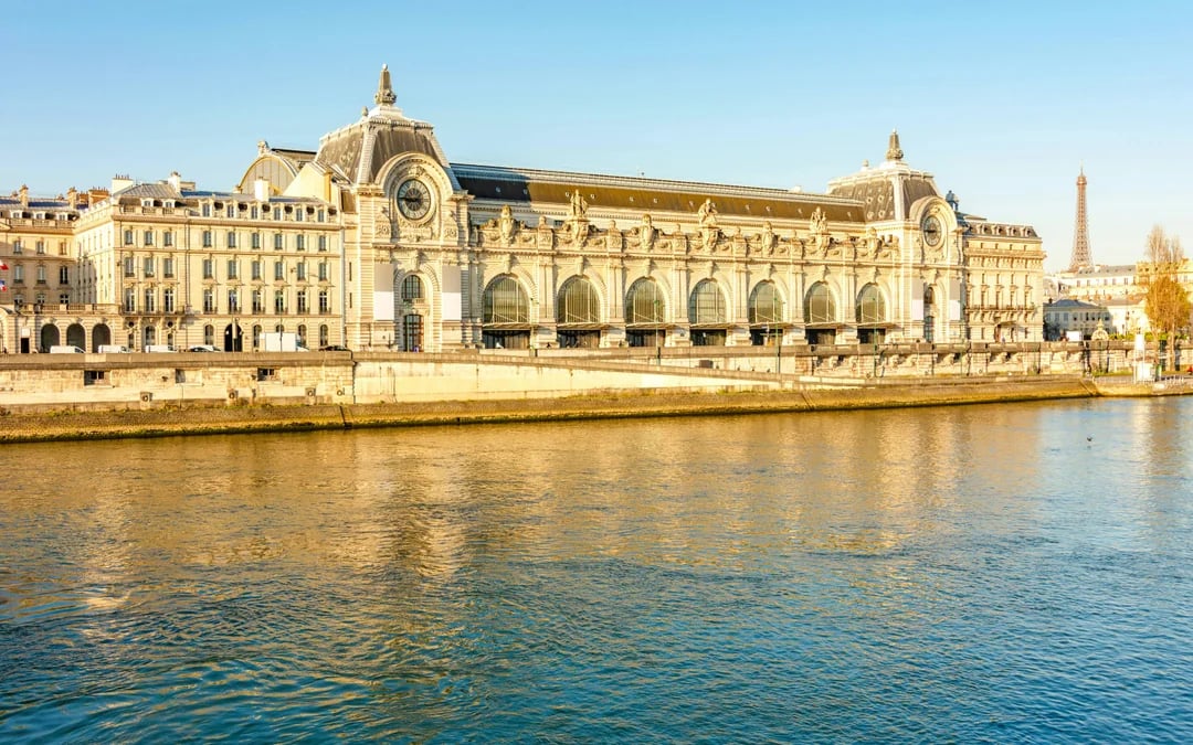 Orsay Museum Tickets & Brunch at Ladurée Image 2