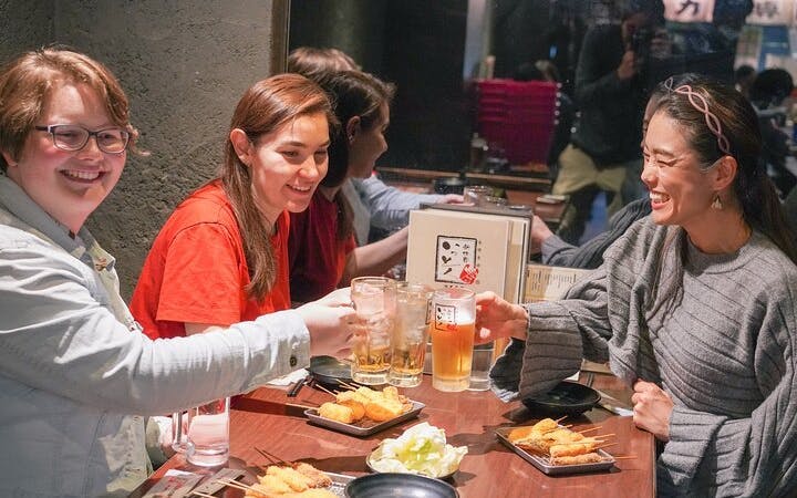 Osaka Bar Hopping Night Walking Tour in Namba (3 bars, 6 tas Image 4
