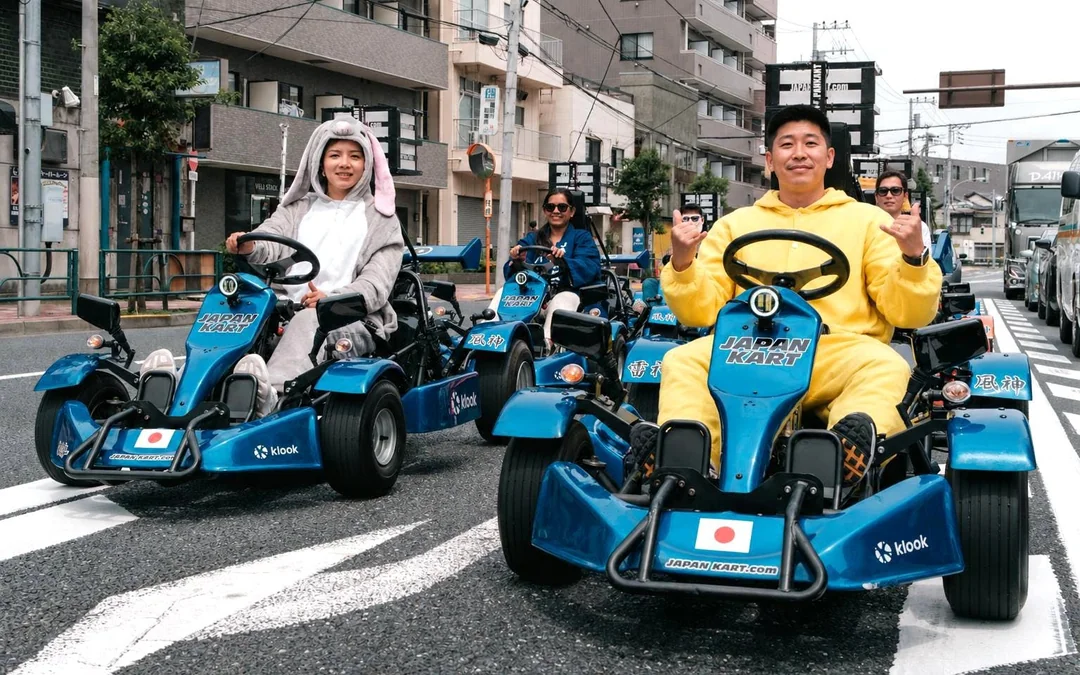 Osaka: Castle, HARUKAS 300 & Namba 90-Min Go-Karting Experience by JAPANKART Image 4