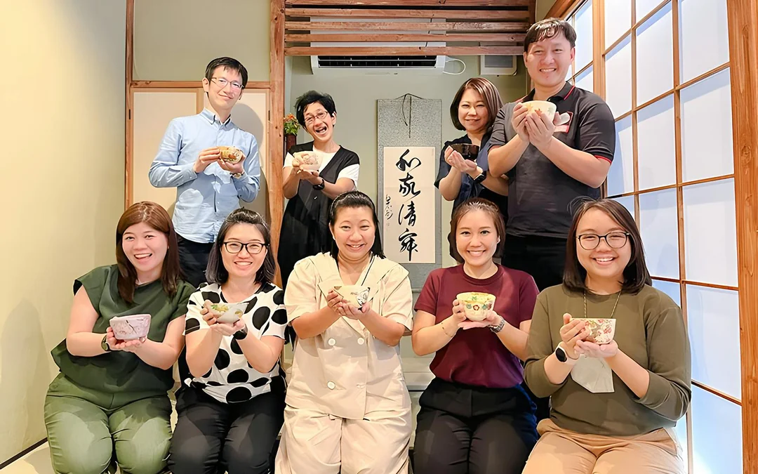 Osaka Dotonbori Area: Tea Ceremony & Matcha-Making Experience Image 10