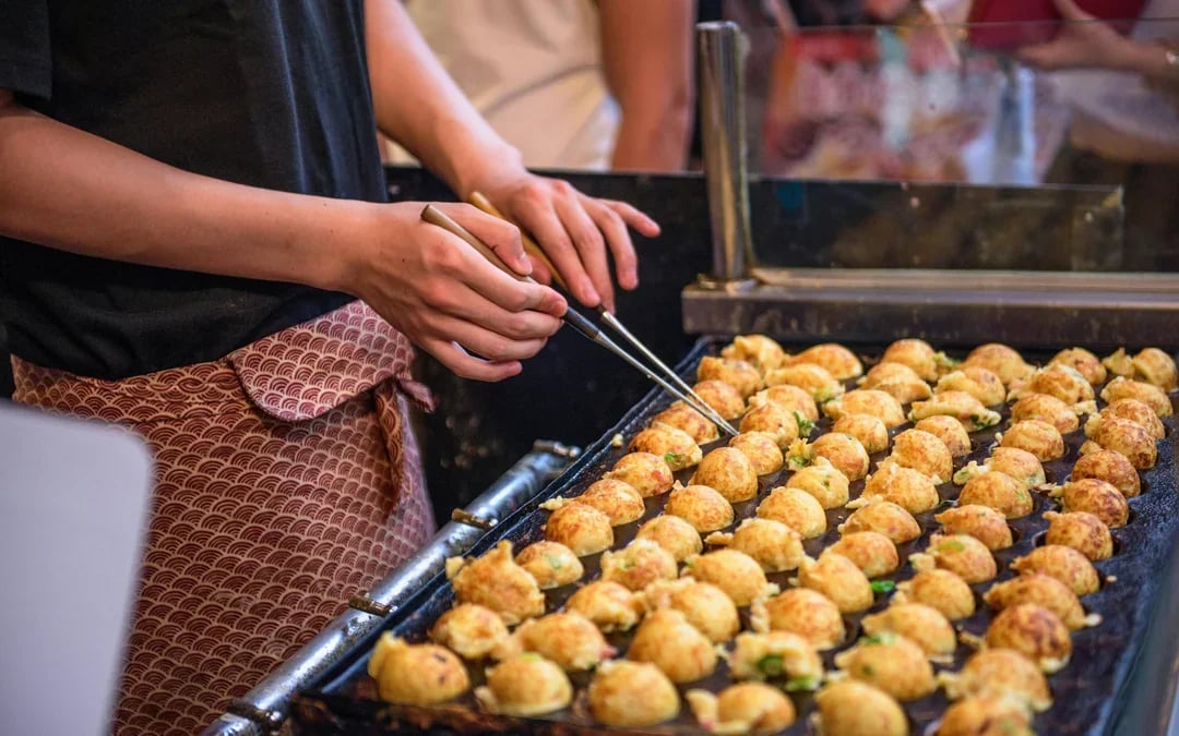Osaka Food Tour With 15 Dishes & 3 Drinks Across 5 Local Eateries
 Image 8
