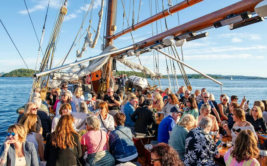 Oslo: Summer Evening Cruise Oslofjord with Shrimp Buffet Image 9