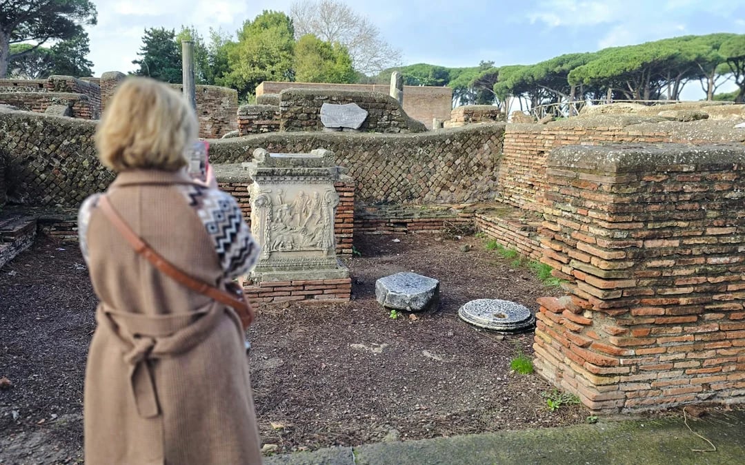Ostia Antica Small-Group Guided Tour with Entry Tickets Image 4